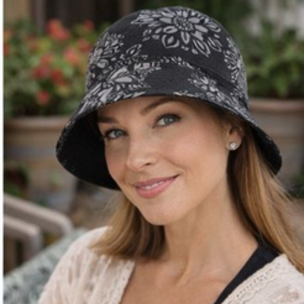 Black Cotton Cloche Hat with Floral Print — Lightweight Artisan Style - Picture 3 of 9